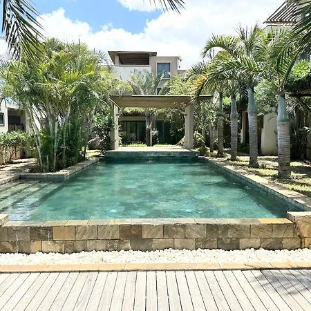 Stunning 3-Bedroom Apartment With Private Rooftop Terrace & Gorgeous Pool Flic-en-Flacq Exteriör bild
